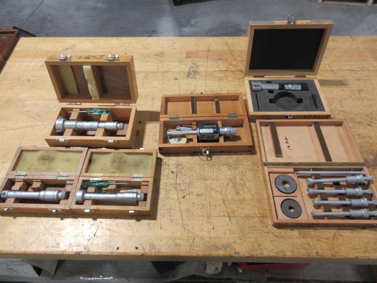 Bore Micrometers 3 Point Contact, (3) SPI .8" - 2", (1) Mitutoyo Digital .5" -.8", (1) Fowler 1.375" - 2", Etalon Set .400" - .800"