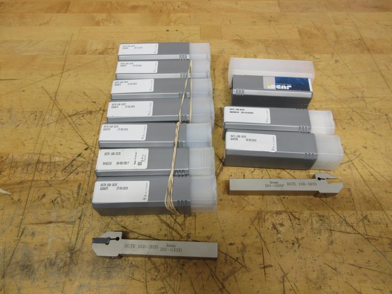 Iscar 5/8" Inserted Part Off Tool Holders (7) *New* DGTR 16B-3D35 with (1) Slightly Used, (3) *New* DGTL 16B-3D35