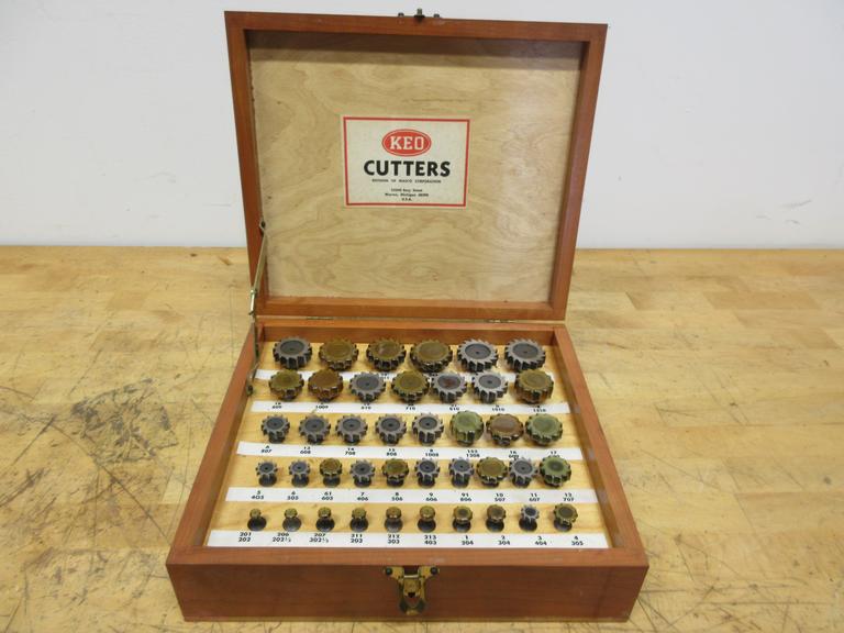 Keo Woodruff Cutter Set in Wood Case, Sizes 202 - 1212, **All Look Sharp**