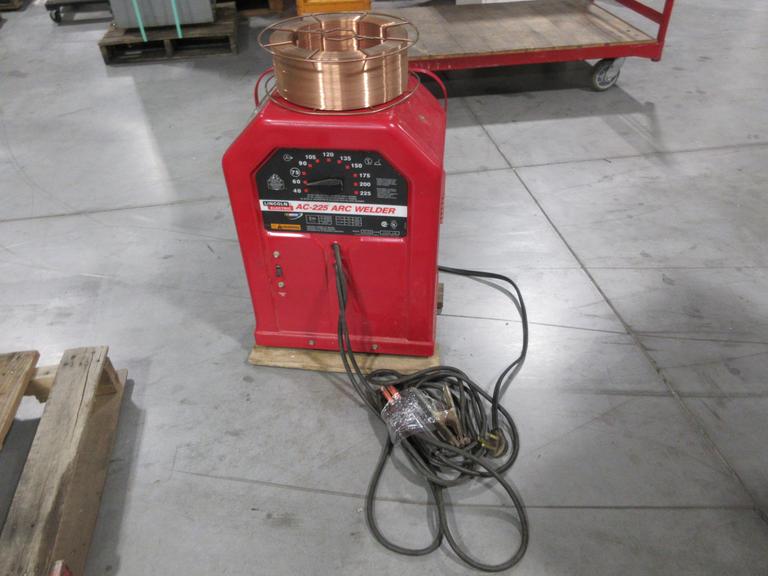 Lincoln Electric AC-225 Stick Arc Welder with Spool .035" Welding Wire