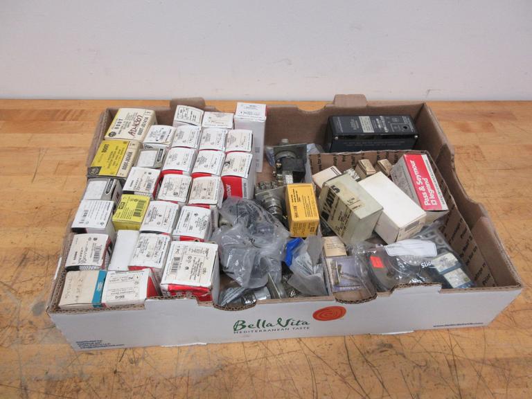 Ice Cube Relays, Switches, Outlets, Panel Switches