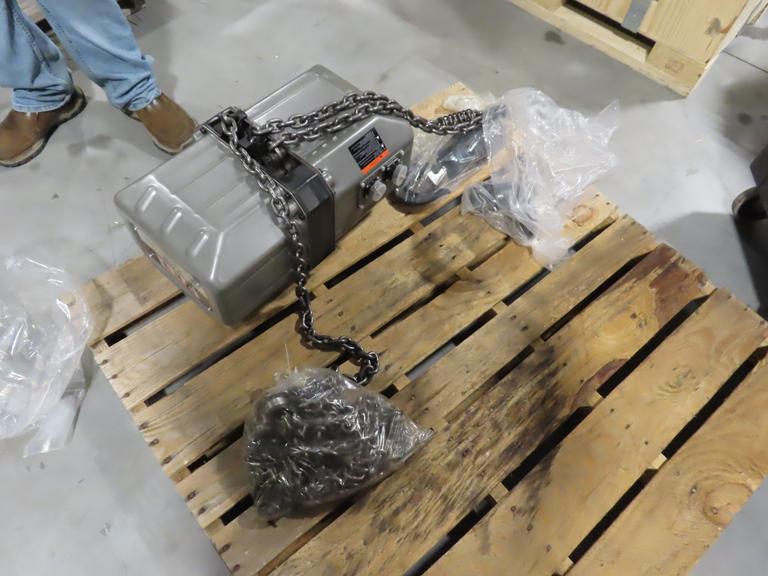 Jet 2SS-3C-15 (Model 231500) 2 Ton Electric Chain Hoist (New in Box)