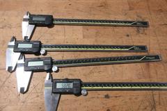 Mitutoyo 12" Digital Calipers (7pcs) ** Uknown Working Order or Accuracy **