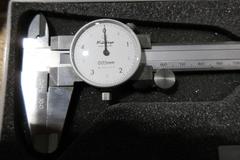 Dial and Vernier 0-6" Calipers, Metric and Standard, Various Brands, (3) Starrett, (2) Mitutoyo, (1) Etalon