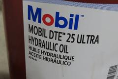 Mobile DTE 25 Ultra Hydraulic Oil - (2) 5 Gallon Buckets