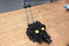 HCI - Prince 2 Spool Directional Control Valve 4 Way 4 Position C-482-K-, **New Unused**