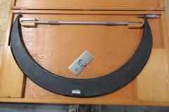 Assorted Set of Micrometers (Ranging 14"-27")