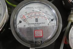 Gauges, Assorted with Hose and Fittings 