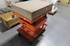 Herman Pink Granite Surface Plate 24"x36"x6.5" on Economy Die Lift Cart 2000 lb Capacaity Lift Cart, Adjustable Height