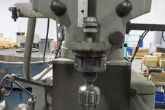 Bridgeport Series II-4HP Vertical Knee Mill with Acu-Rite 2-Axis DRO