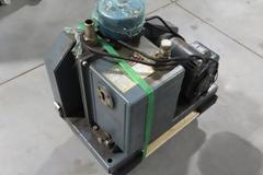 Welch Duo-Seal 1402 Vacuum Pump