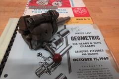 Geometric 9/16 DSA Thread Chasing Head with Sets of Jaws for Multiple Size Heads and Instruction Manuals