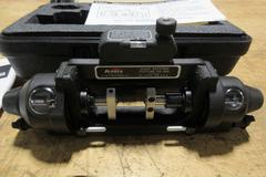 Sunnen Gage Setting Fixture, Model PG400, Range .100" - 1.500",  in Plastic Carry Case