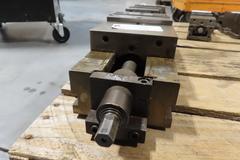 Double Lock Machine Vise, 6" with Steel Jaws