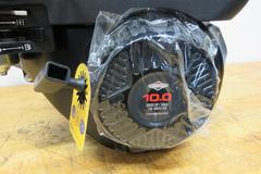 Briggs & Stratton XR Series 10 HP 306cc Horizontal Shaft Engine ***New Never Used***