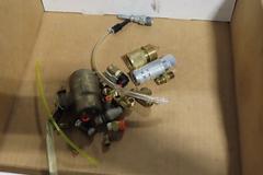 Gauges, Assorted with Hose and Fittings 