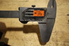 Mitutoyo Absolute Digimatic CD-24"C Verneer Caliper, LCD Display