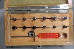 SIP 302M Universal Gage Length Measuring Machine with Digital Control Panel and Accessories