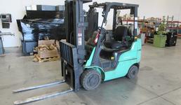 Mistubishi Seated Propane Lift Truck, 3750 LB Load Capacity