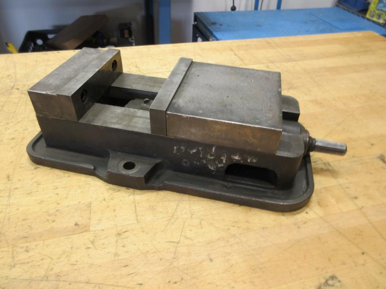 Kurt D-60 6" Machine Vise with Hard Jaws