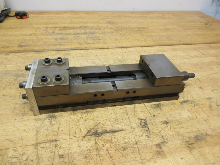 Double Lock 6" Machine Vise  ** Missing Center Jaw, No Jaws, No Handle **