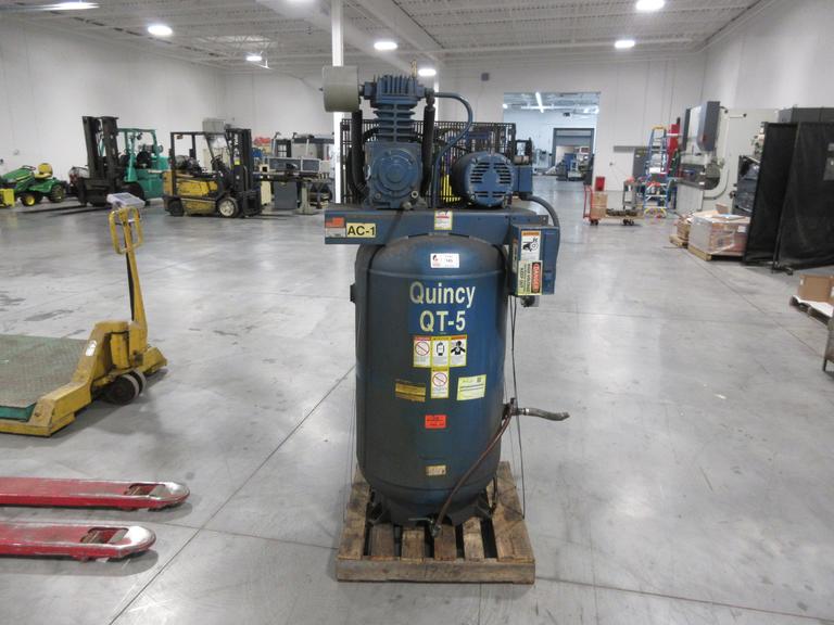 Quincy QT-5 Splash Lubricated Reciprocating Air Compressor , 80-Gallon Vertical 