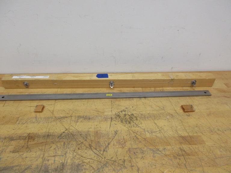 Mitutoyo 1000mm Precision Gage Block in Wood Case,  Actual Measurement 1000.00054mm