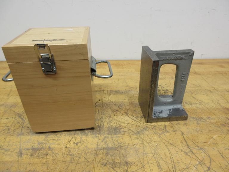 J.C. Busch Co. 8" x 5" x 4.5" Scraped Precision Angle Plate with Wood Case
