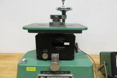 Federal Electronics 136B-2-R1 Precision Adjustable Bore Comparator .000005" with 136B-2R1 Analog Gage Readout and Battery