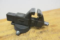 Columbian 4" Heavy Duty Swiveling Bench Vise
