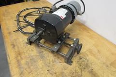 DAYTON AC Gearmotor Model 2Z843: Single Output Shaft, 90 RPM, 220 in-lb Max Torque with Dayton 4Z447A Magnetic Disc Brake, Mounted on Cross Slide