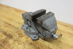 Columbia 6" Swiveling Bench Vise