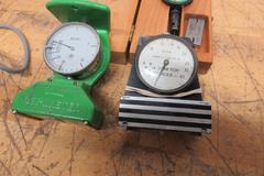 Federal Maxum .001mm Digital Travel Indicator with Probe, Assorted Dial Tension Gages