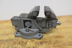 Columbia 6" Swiveling Bench Vise