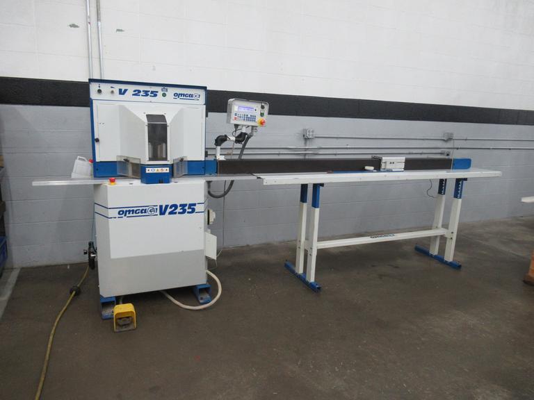 OMGA V235FNC Double Mitre Circular Saw, 90 Degree Fixed, FP2000 Programmable Work Stop, 350mm Blade