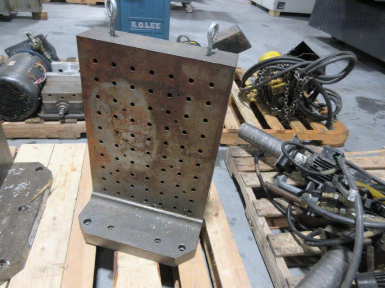 400mm T-Pallet with Pin and Threaded Mounting Grid Holes