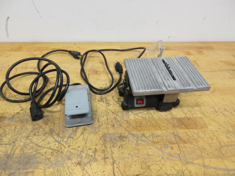 Miniature Table Saw with Remote Foot Pedal, 3.5" Blade, 7.5" x 5.5" Cutting Table