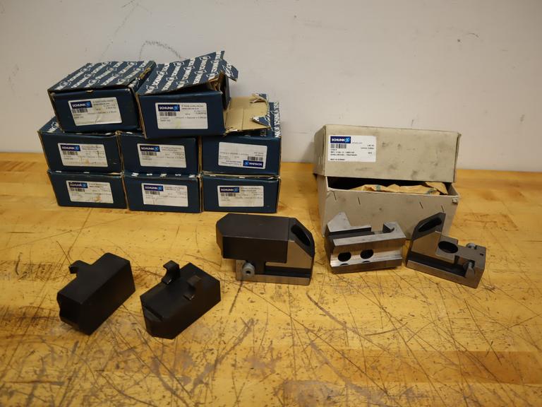 Schunk BWTJ-K305-21 Quick Change 3-Jaw Chuck Base Jaws with (9) Sets of BWW 250 Steel Jaws *** Appear to Have Little to No Use***