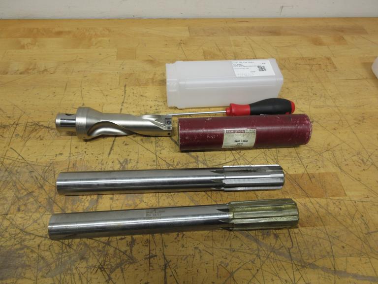 Komet ABS 50 KUB 1.375" x 4" Insert Drill Body and (2) Lexington 1.3800" Carbide Tipped Reamers ***New Unused***