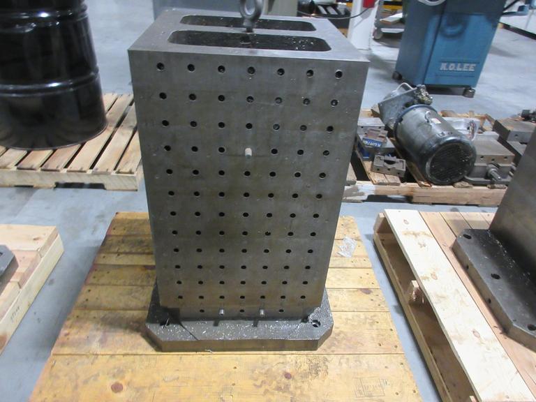 500mm Pallet, 16" x 16" Square Tombstone with Mounting Grid of Pin and Threaded Holes