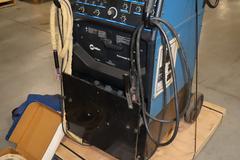 Miller Electric Syncrowave 250 DX Tig/Stick Welder, 200/230/460 V, Foot Control Package