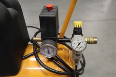 Bostitch CAP1560, 6 Gallon 120 PSI Portable Air Compressor