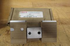 Haas 09-0051 40 Taper Spindle Wiper Set, New Jacobs #14N Keyed Chuck and Keys, Chick 2" Vise Jaws, 5C Emergency Collet, South Bend Lathe Cross Slide Feed Nuts