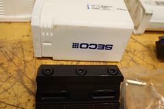 SECO 150.10-16-25JETI 1" Cut-Off Tool Holders (6pcs), PCLNR-16-4DJETL 1" Facing Tools (4pcs) ***New In Packages***