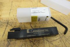 Tungaloy CTER16-3T12 (4pcs) 1" Inserted Part-Off, Kennametal A4SMR160317 (1pc) 1" Inserted Part-Off ***New In Packages***