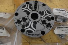 Microcentric 4-120-3, Rotating Air Chucks, 4" 3-Jaw with (6) 12 040 247 Spare Master Jaw Blanks  ***Looks New, Unused***