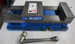 Kurt D688 6" Machine Vise with Steel Step Jaws and Handle