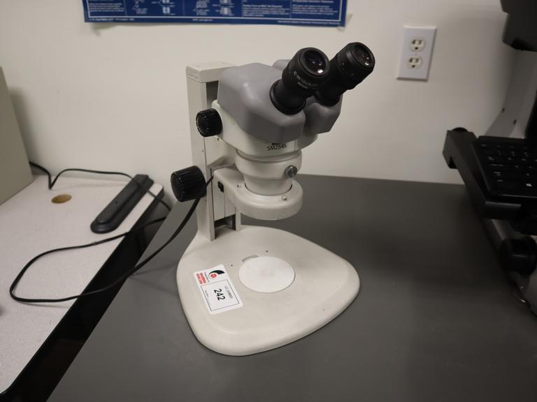 Nikon SMZ645 Stereo Zoom Microscope with Light Ring, .8-5X Zoom, 10X Eyepiece Lenses