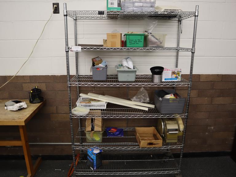Rolling Wire Racking Unit with 6 Adjustable Shelves and Assorted Contents