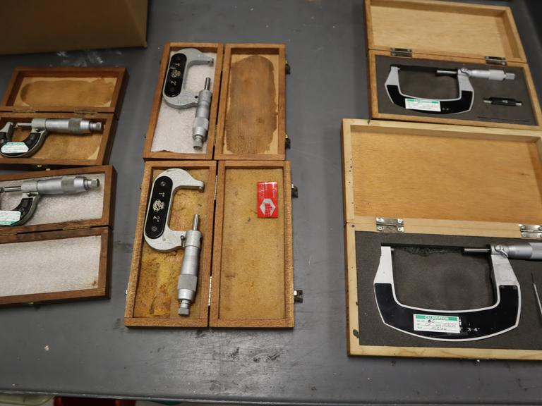 SPI & Etalon Standard Micrometers (6pcs), (2) Etalon 0-1", (2) Etalon 1-2", (1) SPI 2-3", (1) SPI 3-4", In Wood Cases